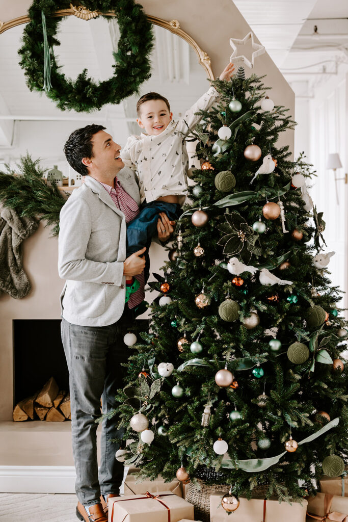 Family holiday photo taken during a studio mini session in Cambridge, Ontario — captured by Portraits by Kendra,Kitchener-Waterloo family photographer.