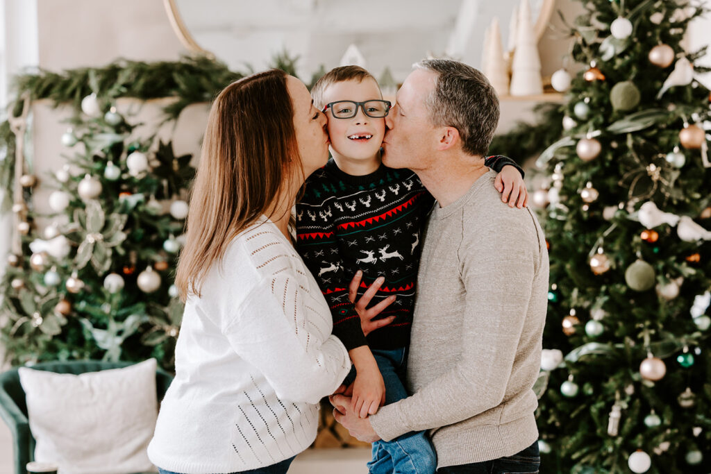 Family holiday photo taken during a studio mini session in Cambridge, Ontario — captured by Portraits by Kendra,Kitchener-Waterloo family photographer.