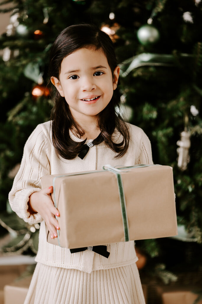Family holiday photo taken during a studio mini session in Cambridge, Ontario — captured by Portraits by Kendra,Kitchener-Waterloo family photographer.