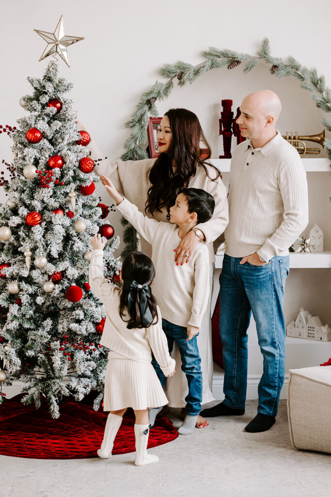 Family holiday photo taken during a studio mini session in Cambridge, Ontario — captured by Portraits by Kendra,Kitchener-Waterloo family photographer.