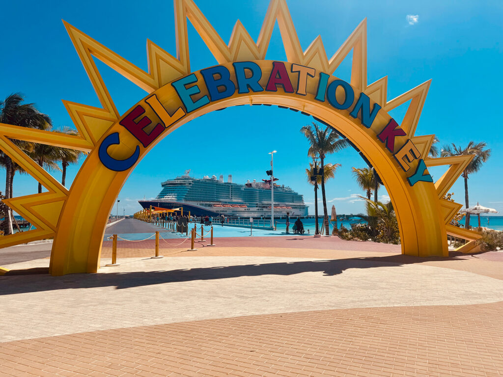 Kendra of Portraits by Kenddra with her family during March break, at Celebration Key