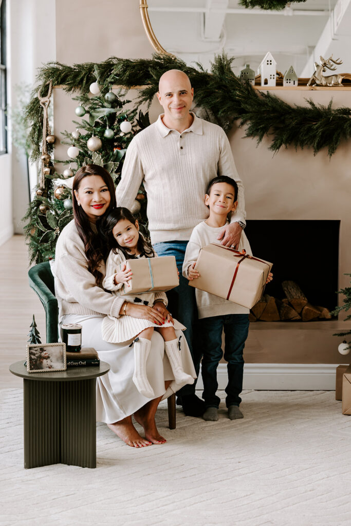 Christmas photo of family taken  taken by Portraits by Kendra Photography 