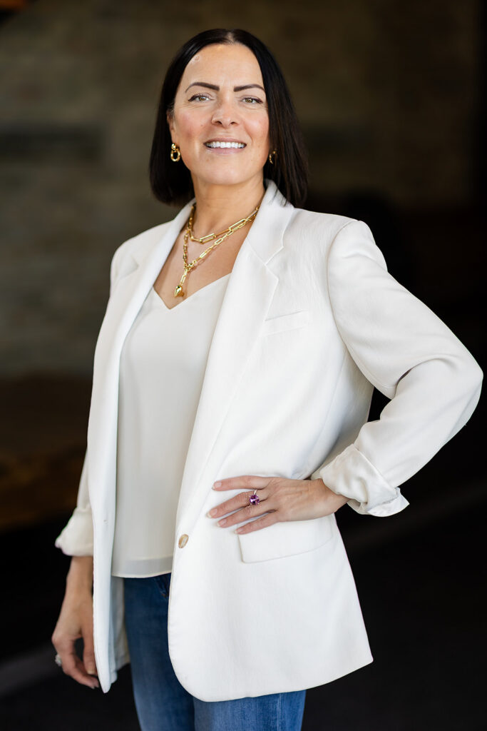 Modern LinkedIn Headshot of woman photographed in Kitchener-Waterloo  by Portraits by Kendra