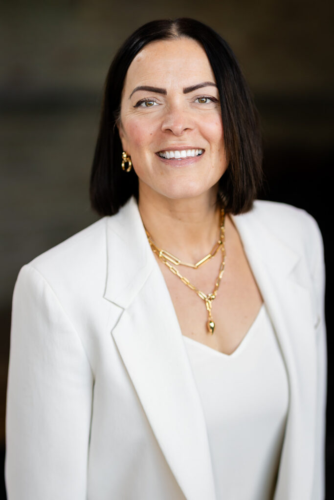 Modern LinkedIn Headshot of woman photographed in Kitchener-Waterloo  by Portraits by Kendra