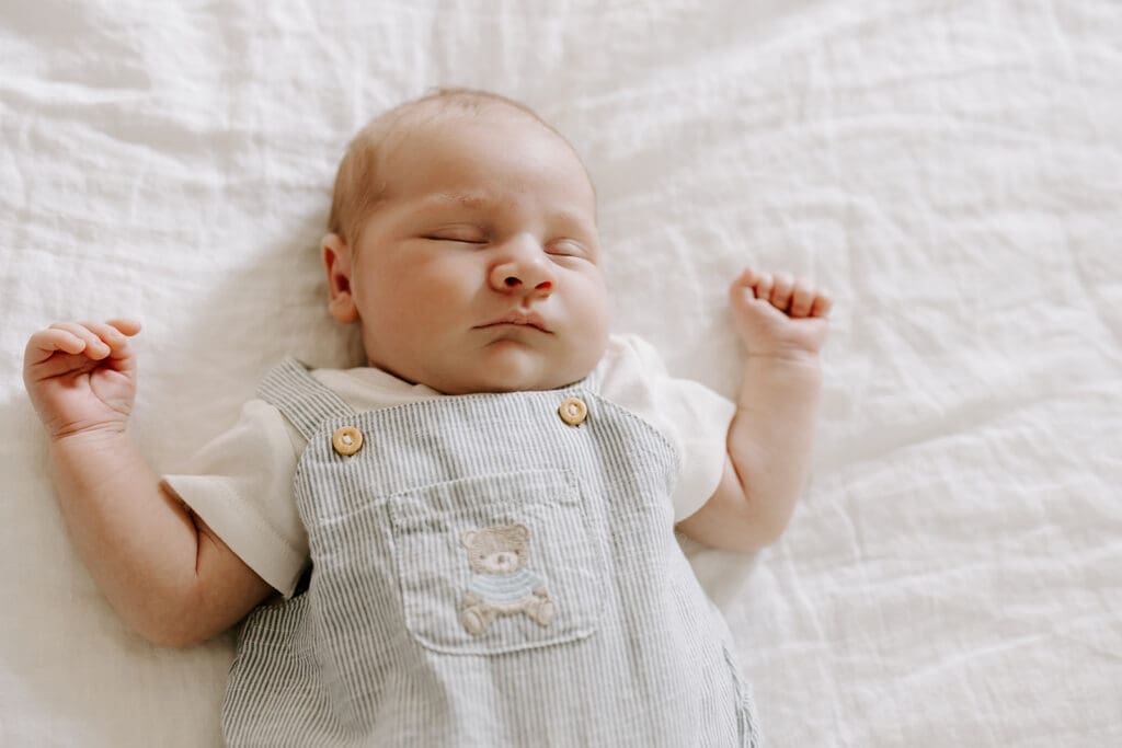 Newborn detail photo, close-up of baby, lifestyle photography Kitchener-Waterloo.