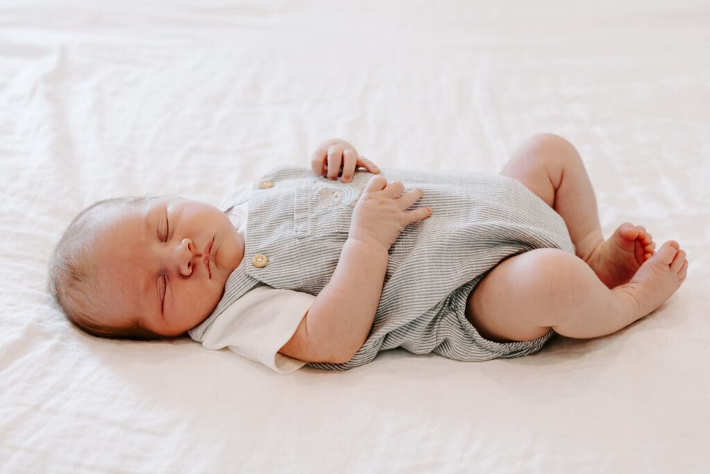 Newborn detail photo, close-up of baby, lifestyle photography Kitchener-Waterloo.